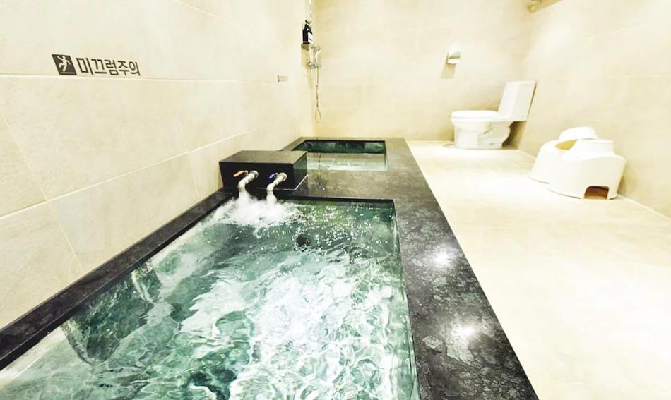 부산 녹천온천호텔 이미지 2