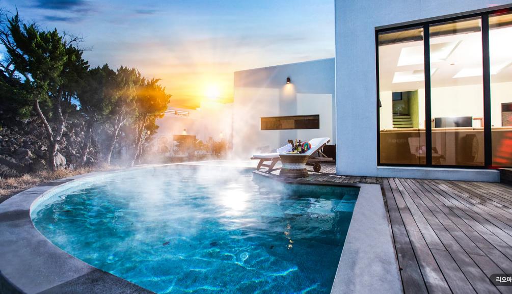 리벤시아 호텔 앤 풀빌라 이미지 1