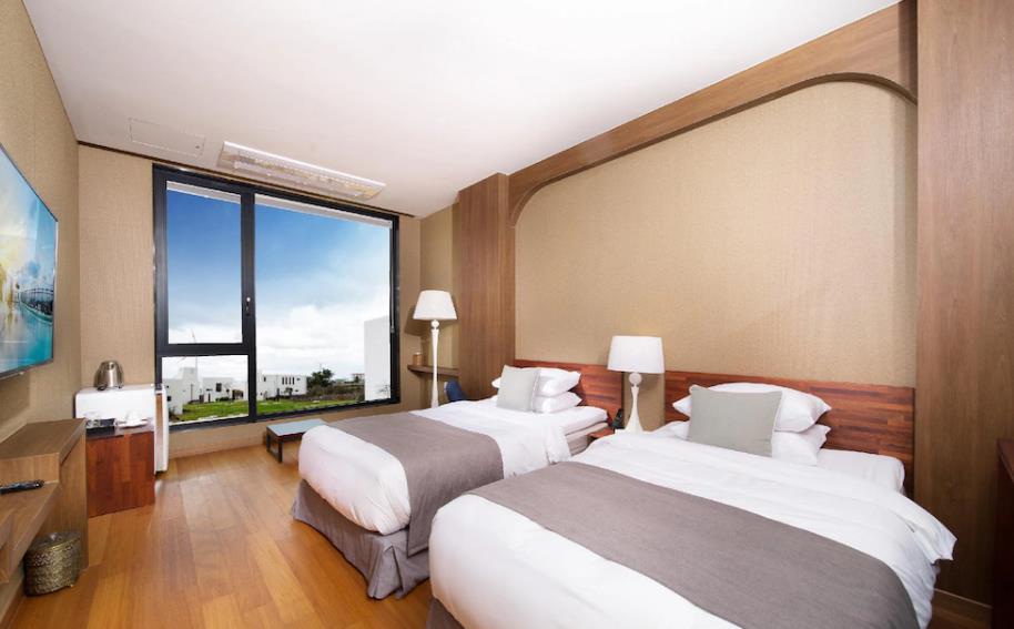 리벤시아 호텔 앤 풀빌라 이미지 2