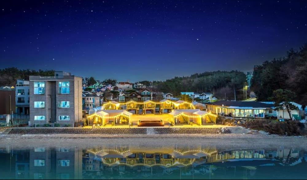 온더비치 풀빌라&글램핑 이미지 1