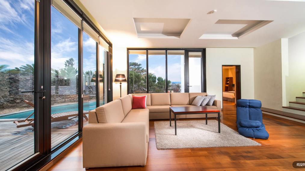 리벤시아 호텔 앤 풀빌라 이미지 5