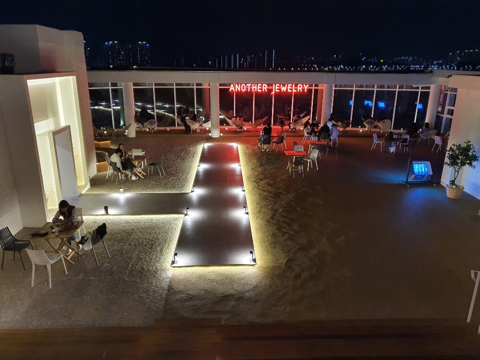 어나더쥬얼리 이미지 3