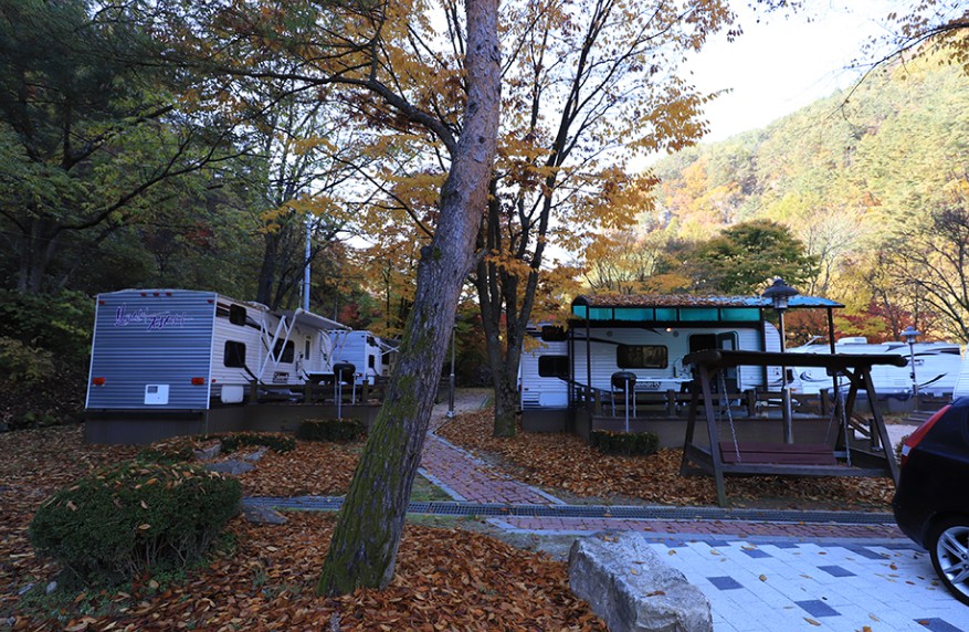 화암약수 야영장 이미지 2