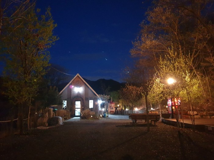 연천 담터오지캠핑장 이미지 1