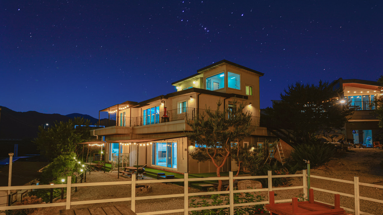 샤크빌리지 이미지 9