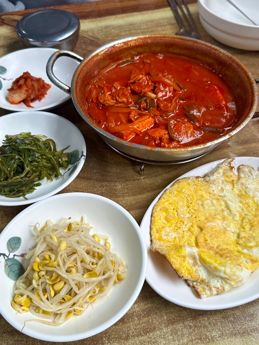 엄마네 돼지찌개 이미지 4