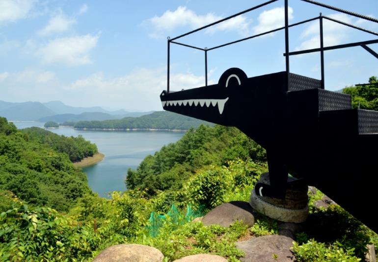 충주 악어봉 전망대 이미지 2